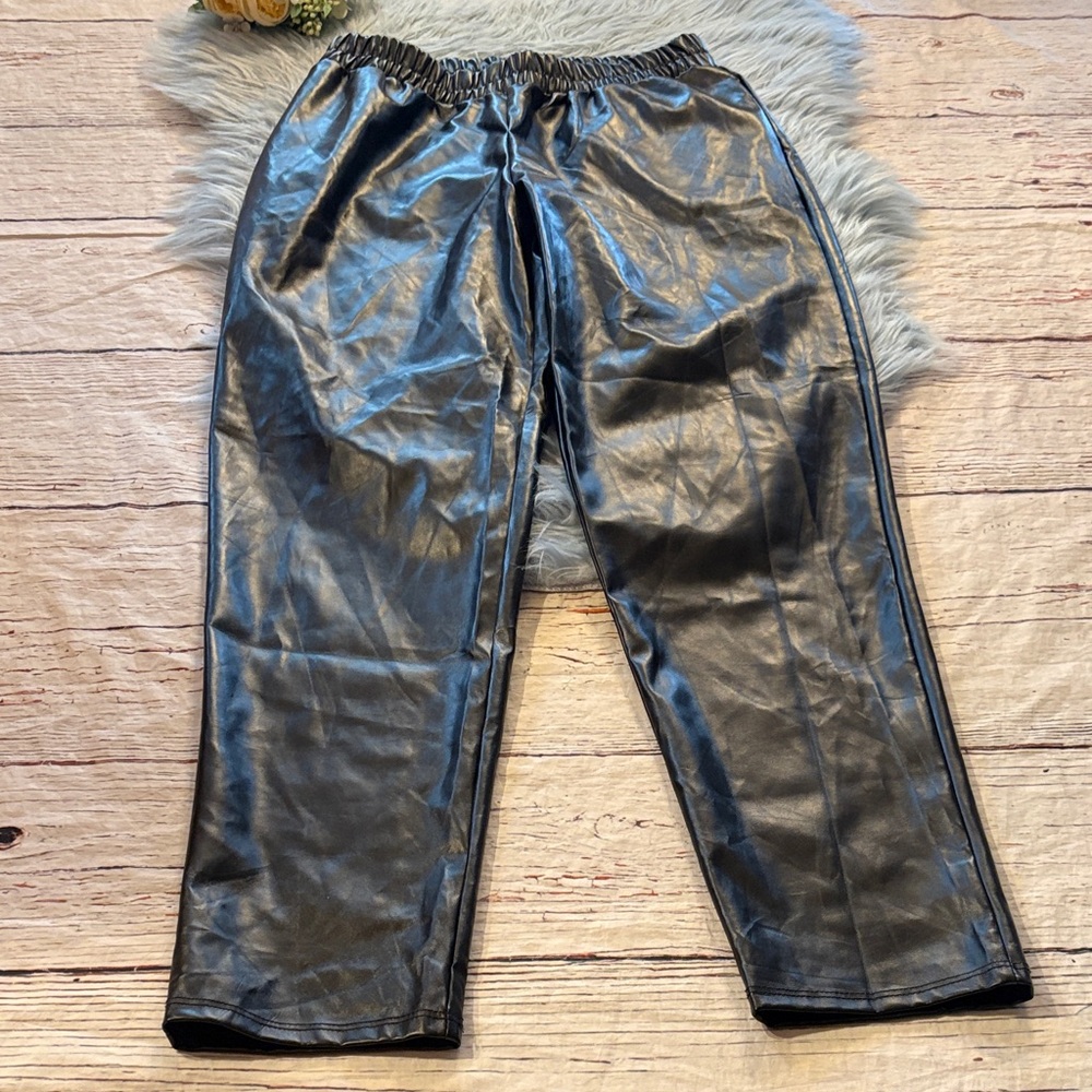 NWOT Bar III Faux Leather Pull On Elastic Waist Black Pants sz L